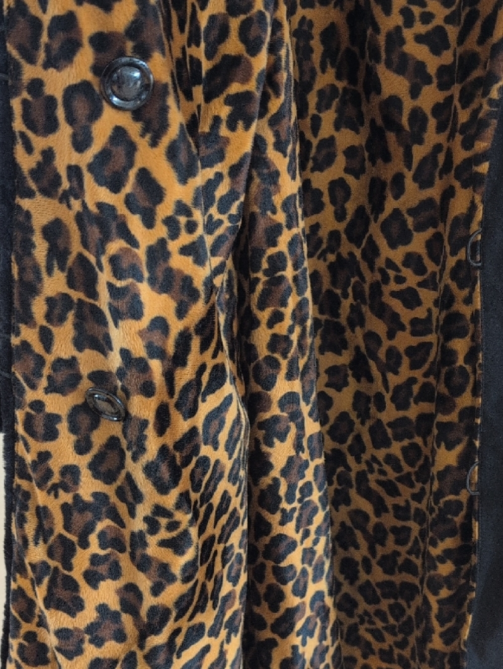 334 - Leopard Print Faux Fur Coat Reversable - very soft, great condition - Picture 8 of 9